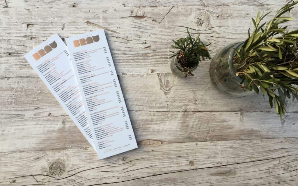 Sistema de cartas de Brau diseñado por Mariona Agency