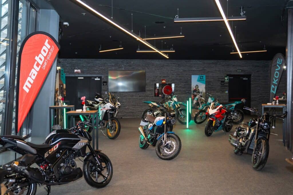 Red de concesionarios de Grupo Motos Bordoy en la convención dirigida por Mariona Agency