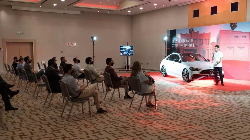 Ambiente del test drive del Mercedes-Benz Clase C en el Hilton Barcelona