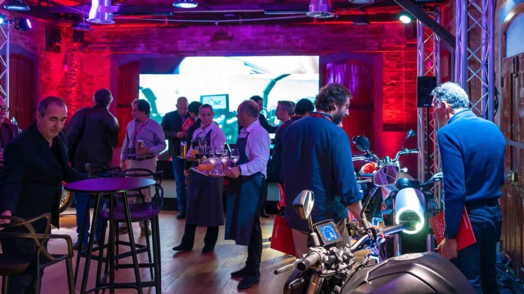 Cierre del evento de QJ Motor organizado por Mariona Agency en Portugal