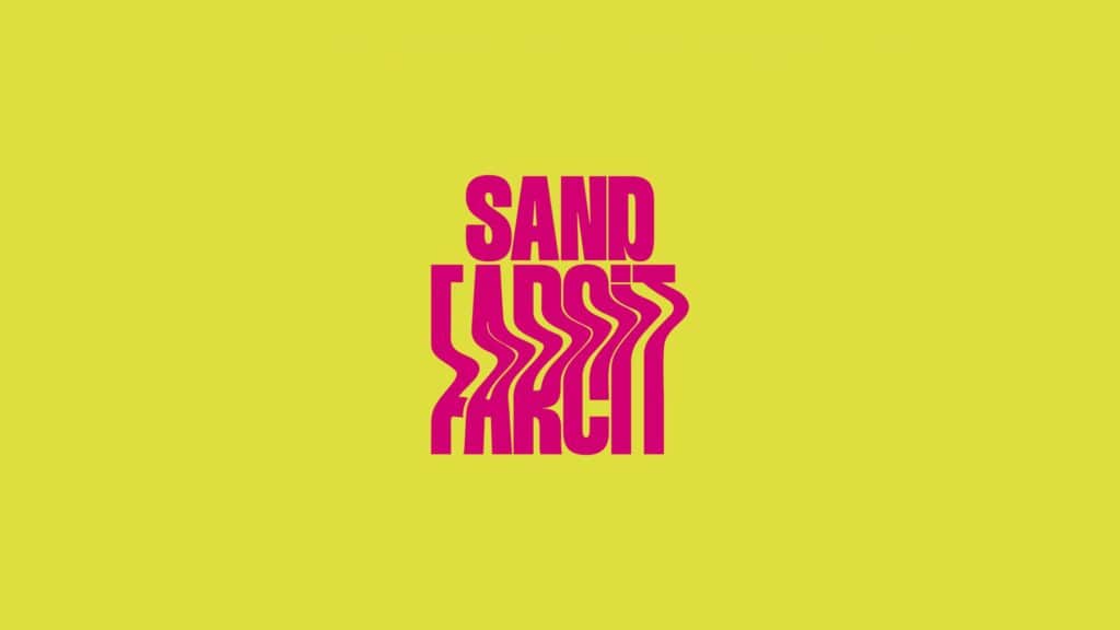 Logotipo de Sand Farcit sobre amarillo, identidad creada por Mariona Agency