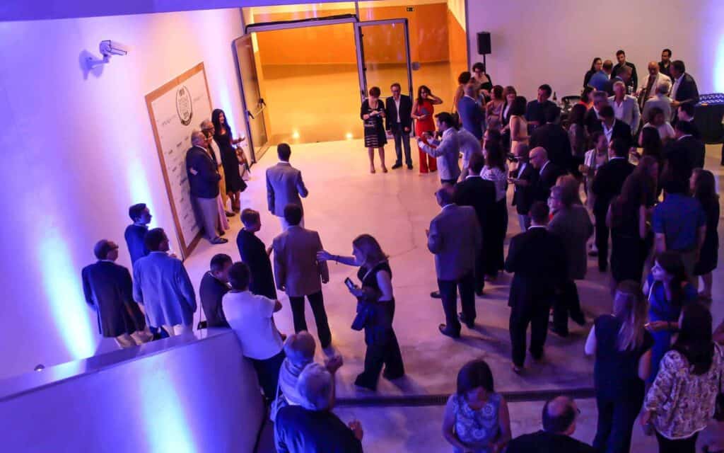Momento del acto del centenario de Opticalia Florit producido por Mariona Agency