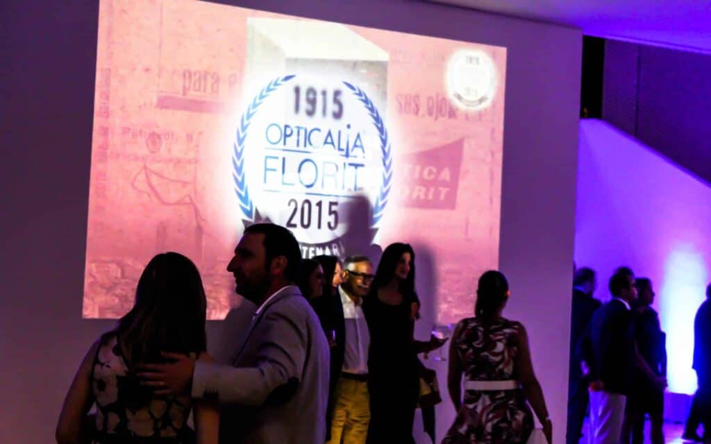 Asistentes al evento de Opticalia Florit ideado por Mariona Agency en Barcelona