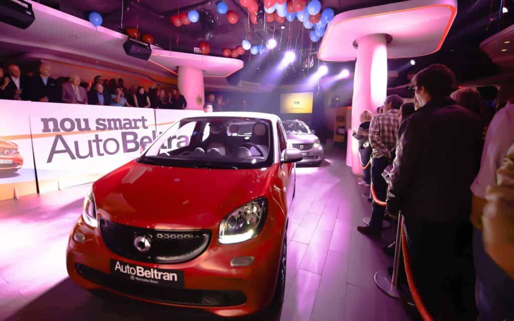 Música y entretenimiento en el evento de presentación smart en Pacha Barcelona