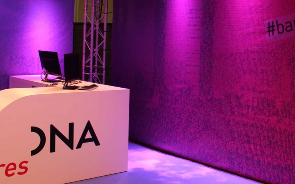 Zona interactiva del espacio de Barcelona en Sónar, obra de Mariona Agency
