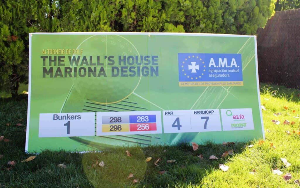 Participantes en las salidas del torneo de golf de Mariona Agency