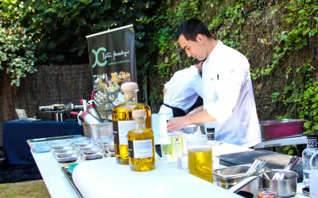 GastroVillage junto a la piscina en el torneo de Mariona Agency