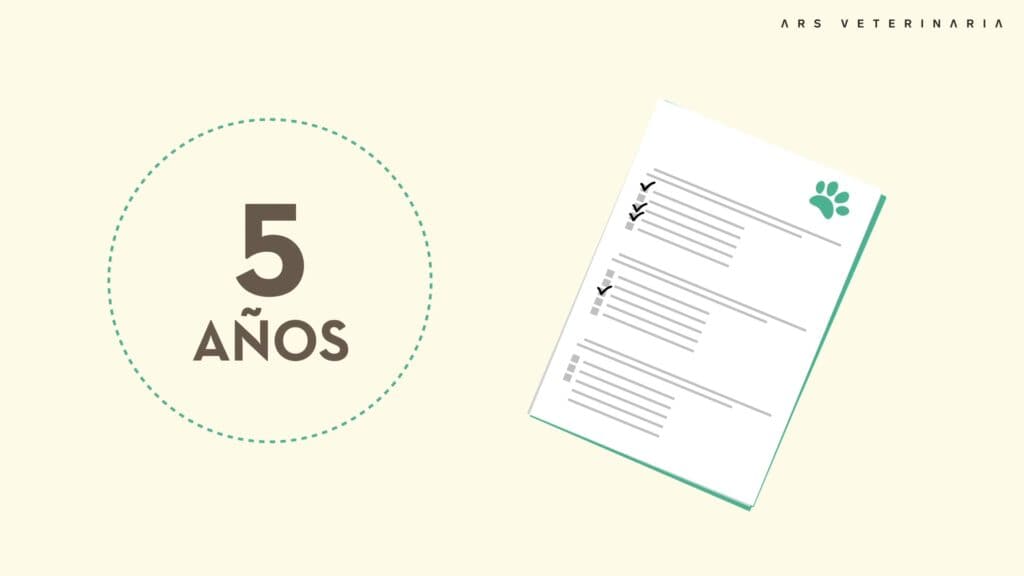 Cinco años de formación y documento de acreditación en la cápsula de Ars Veterinaria
