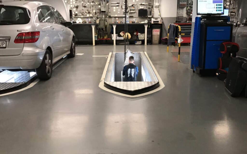 smart con el encaje de Jordi Dalmau en el taller de AutoBeltrán