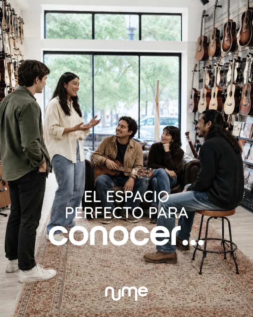 A nume campaign piece, generated with AI: musicians talk in a guitar shop, with the line “El espacio perfecto para conocer…” (The perfect place to get to know…)