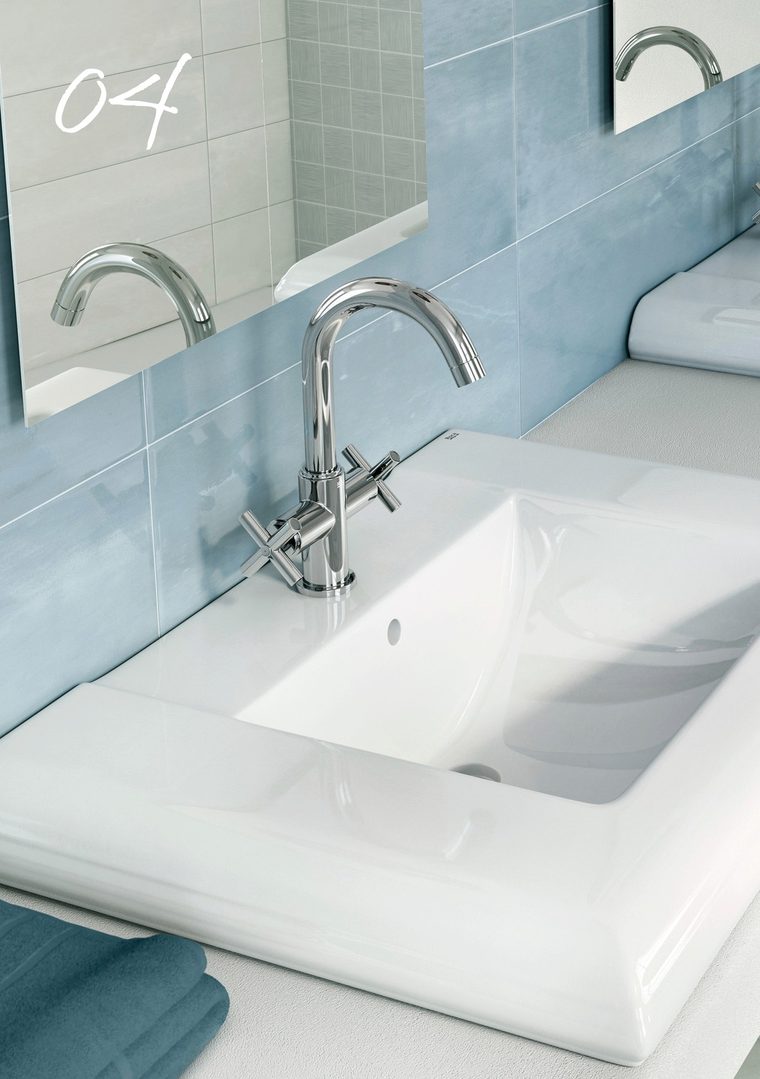 Apertura del capítulo 04: un lavabo con grifo bimando junto a una pared de azulejo azul