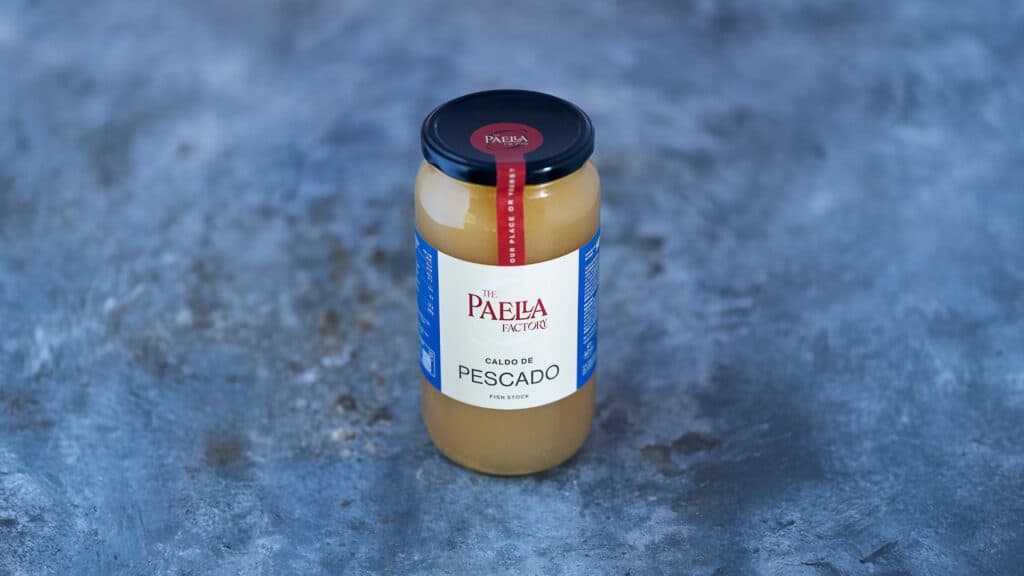 Bote de caldo de pescado de The Paella Factory