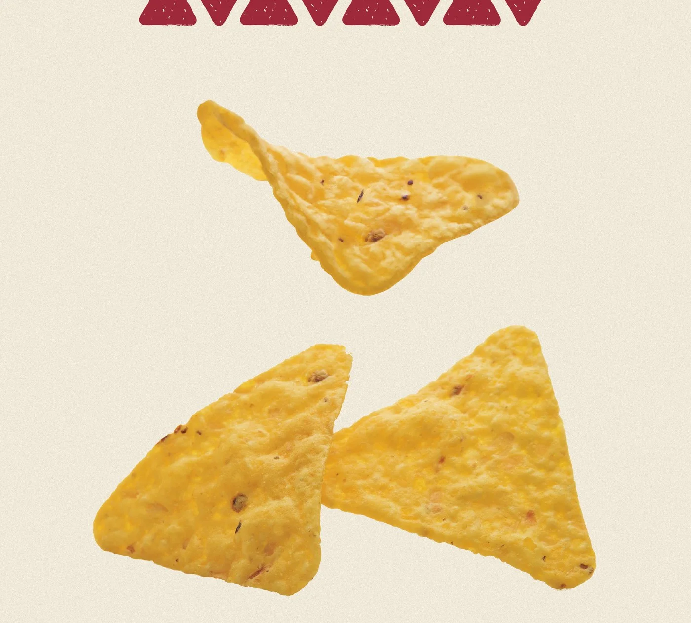 Tortilla chips bajo la cabecera de triángulos granates de su familia en el catálogo