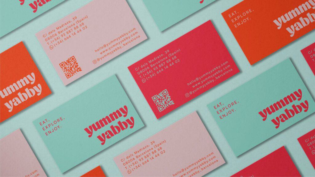 Tarjetas de visita de Yummy Yabby en naranja, rosa, rojo y turquesa