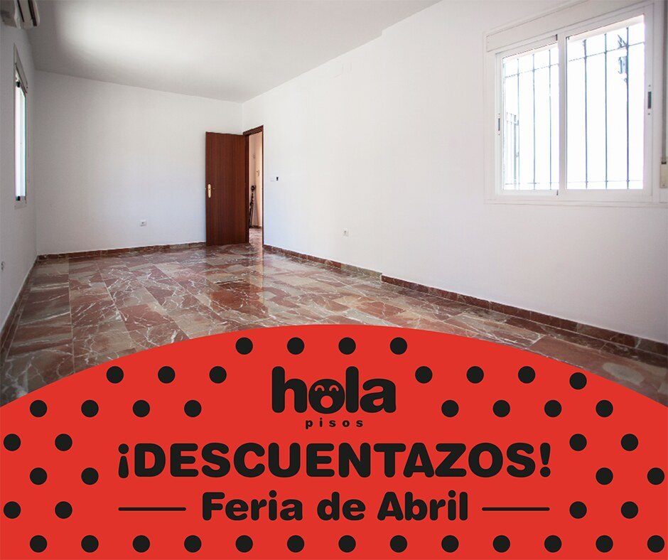 A flat with the polka-dot strip of the Feria de Abril “descuentazos”